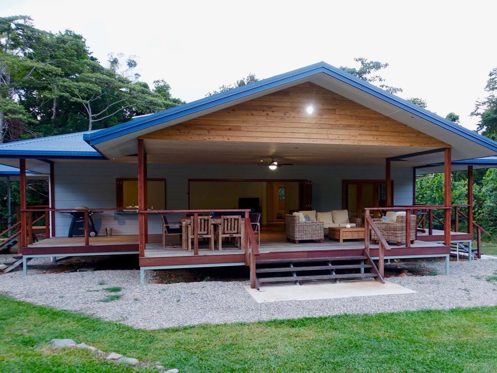 Coconut Beach House Cape Tribulation Exterior photo